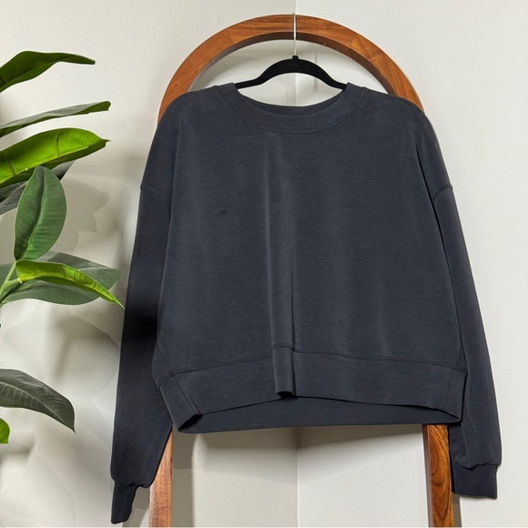 Lululemon 10 Softstreme Perfectly Oversized Cropped Crewneck Sweatshirt - Picture 1 of 11